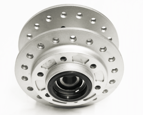 Front Wheel Hub SR500 XS650 inc.bearings seals and speedo inside parts ...